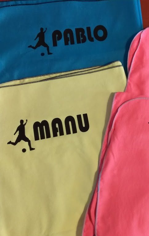 Nombre + futbolista en vinilo textil