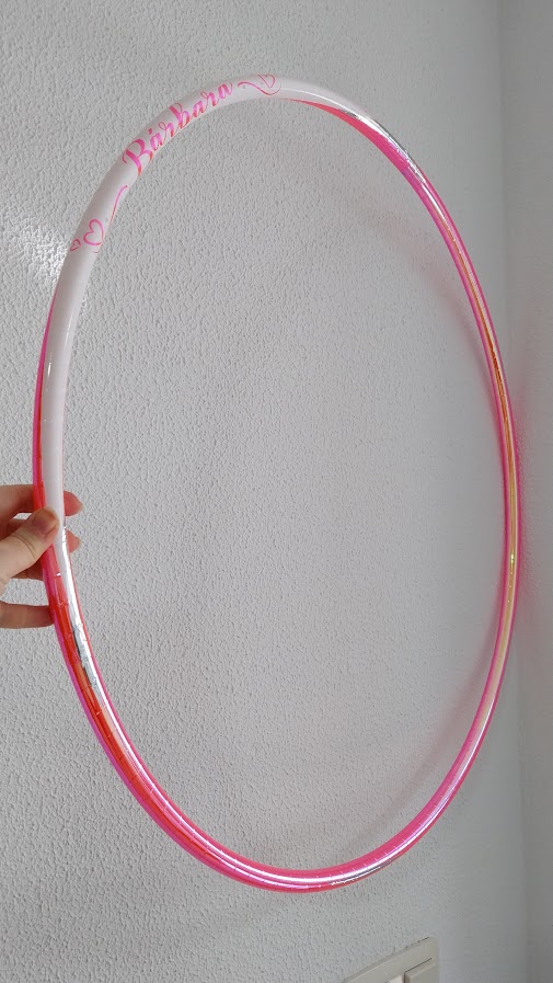 Frase o nombre en vinilo adhesivo para aro gimnasia rítmica - Imagen 12