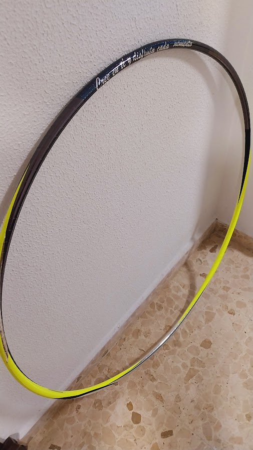 Frase o nombre en vinilo adhesivo para aro gimnasia rítmica - Imagen 17