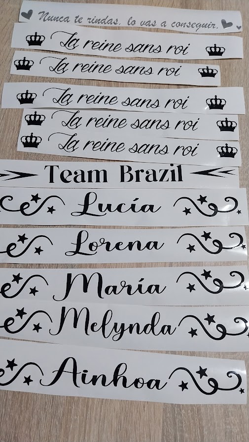 Frase o nombre en vinilo adhesivo para aro gimnasia rítmica