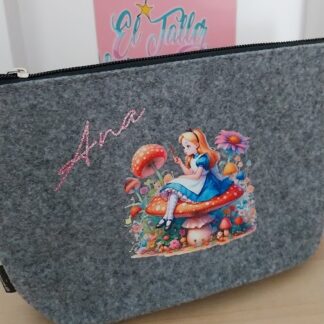 Neceser Fieltro personalizado Alicia en el Pais de las Maravillas